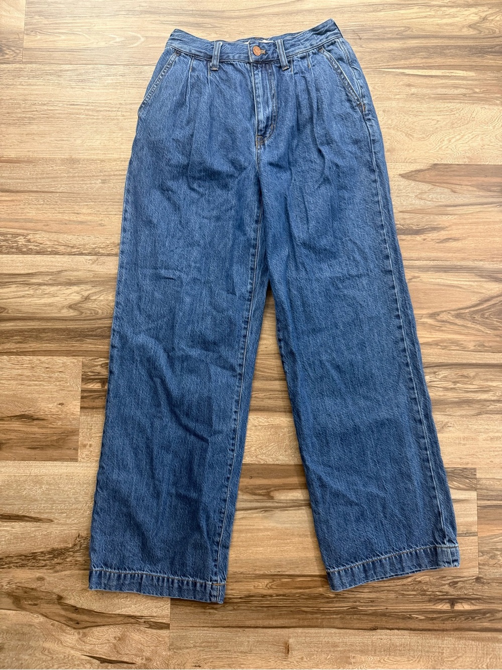 Madewell Baggy Straight-Leg Jeans in Indigo Blue